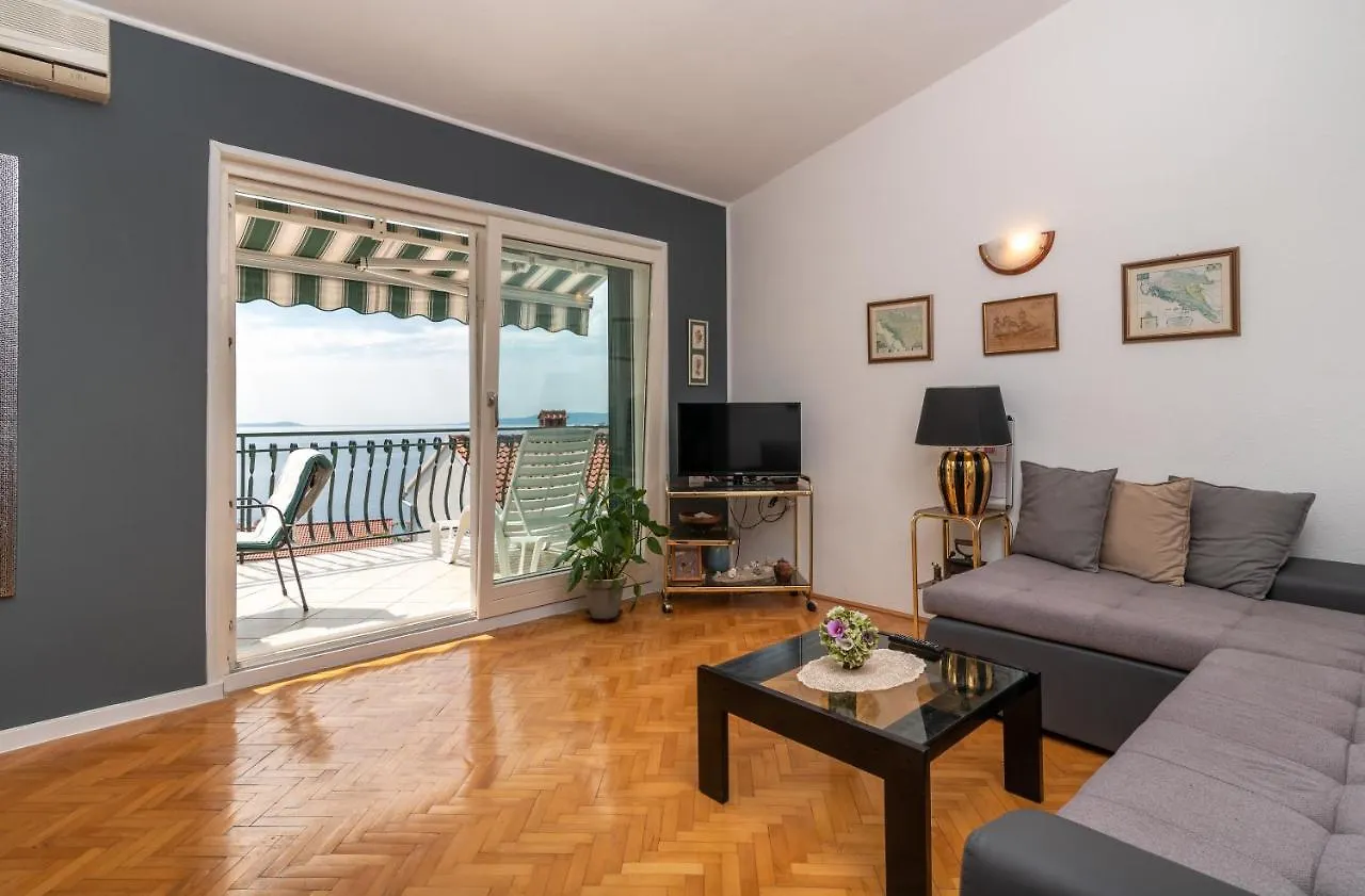 Apartment Mavarstica 16215B تروغير