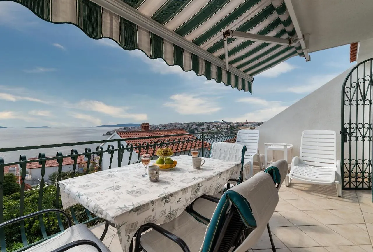 Apartment Mavarstica 16215B Trogir